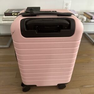 Away Childrens Carry on